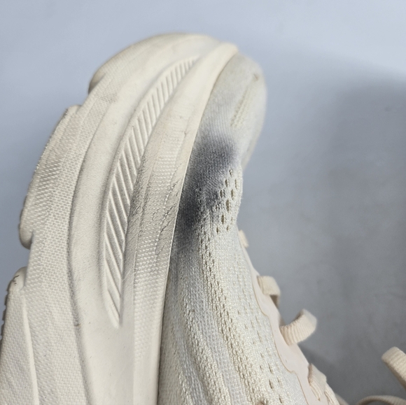 HOKA Bondi 9 Running Sneakers 10 - Picture 10 of 13